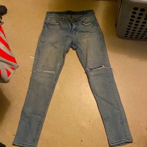 Forever 21 Skinny Jeans / Vintage & Distressed.